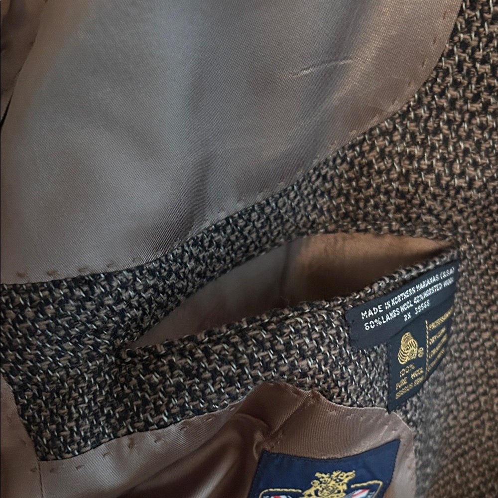 Men's Brown Textured Sport Coat - Tailored Single-Breasted Blazer - Picture 9 of 15